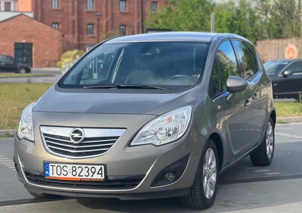 świętokrzyskie Opel Meriva cena 24900 przebieg: 146000, rok produkcji 2013 z Bieruń